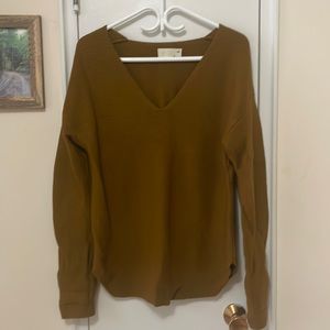 Wilfred Free V-Neck Sweater - Gold (US M)